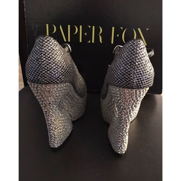 NIB~Black/Silver & Rhinestone Open Toe Strappy Cut Out Heel Shoes - Picture 3 of 6